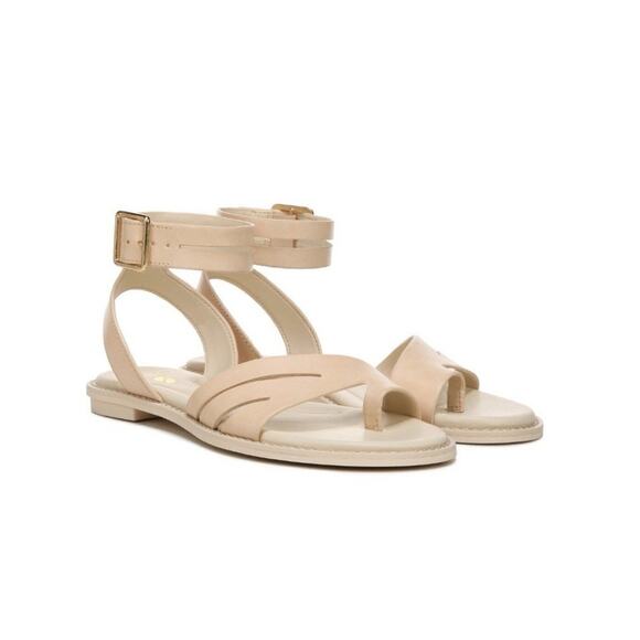 NWB Franco Sarto A-Greene Camel Leather Toe Loop Ankle Strap Sandals WOMEN'S 6 - Picture 1 of 4